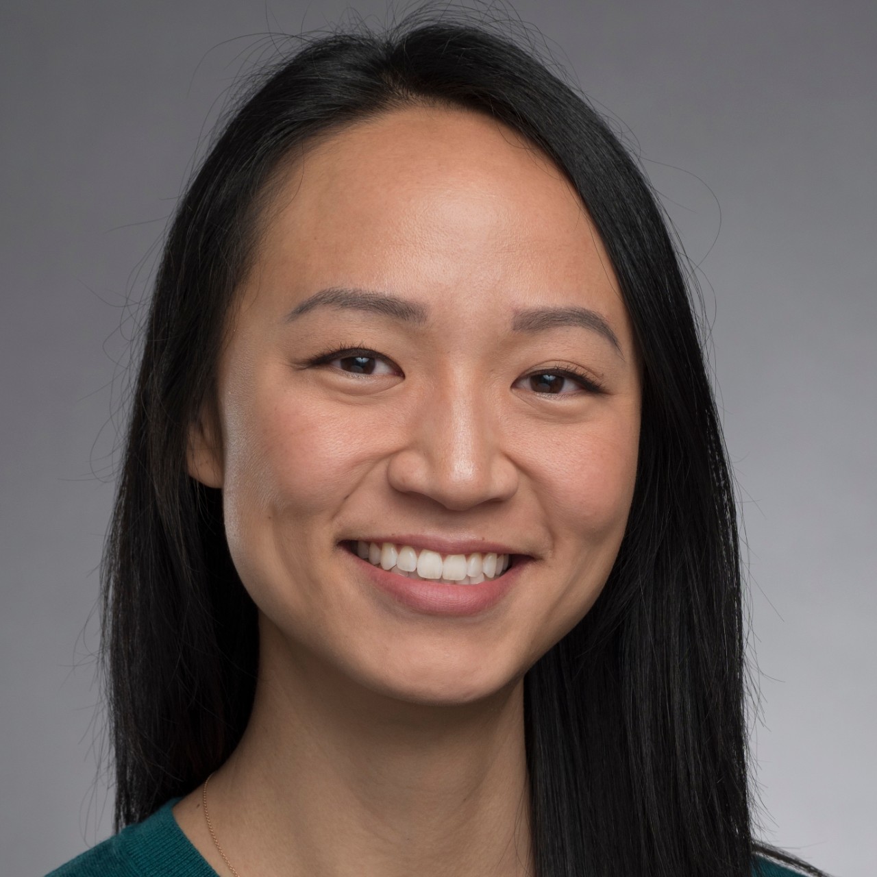 Headshot of Jenni Kim Sutmoller